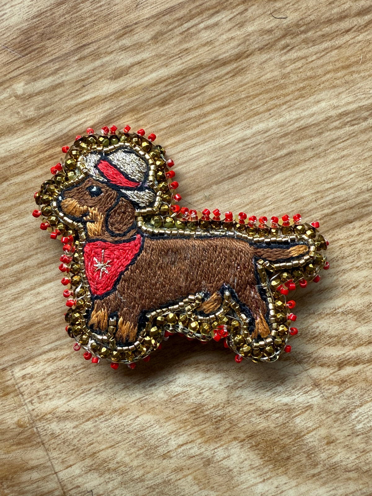 Broche « Teckel »