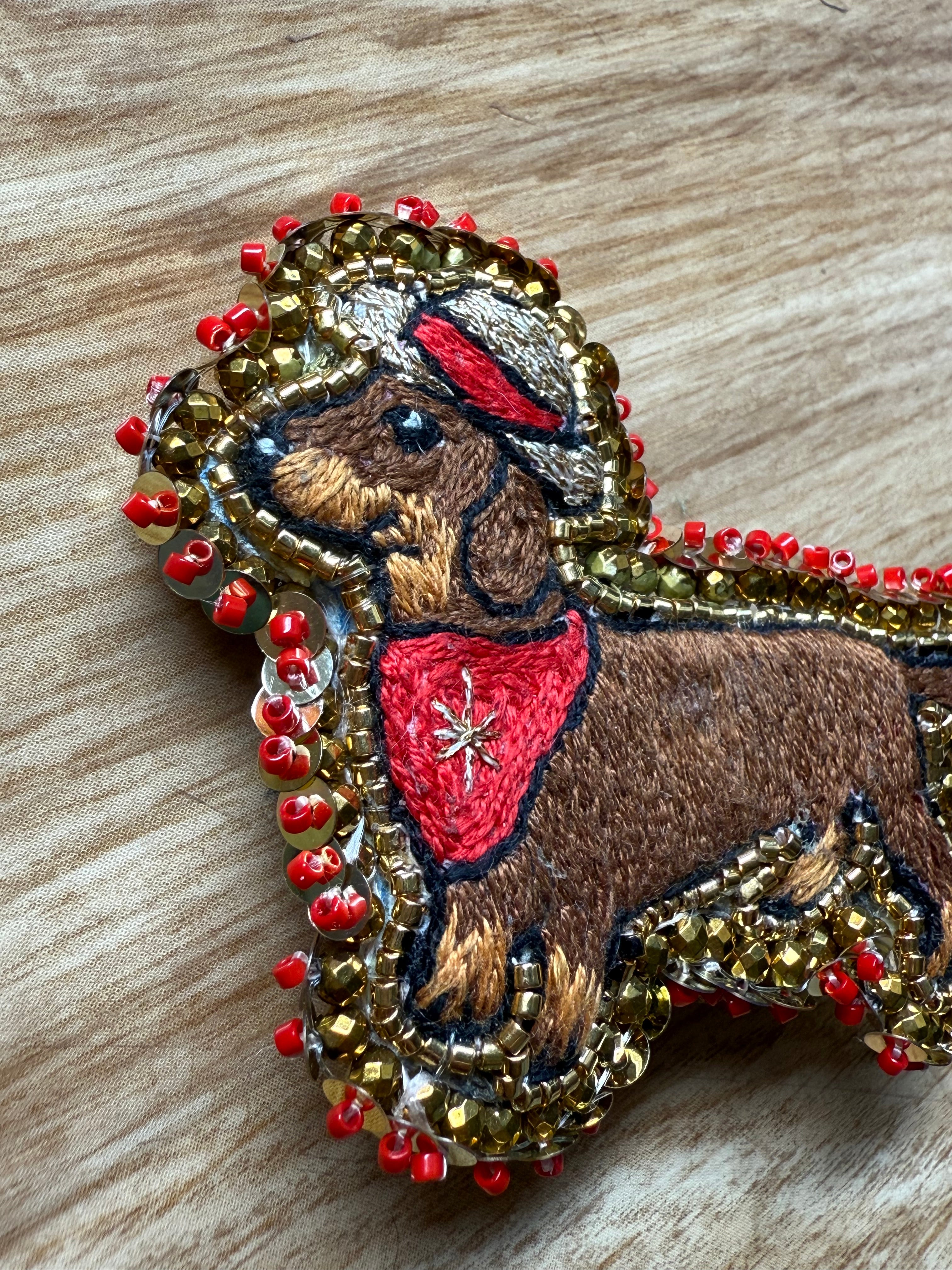 Broche « Teckel »