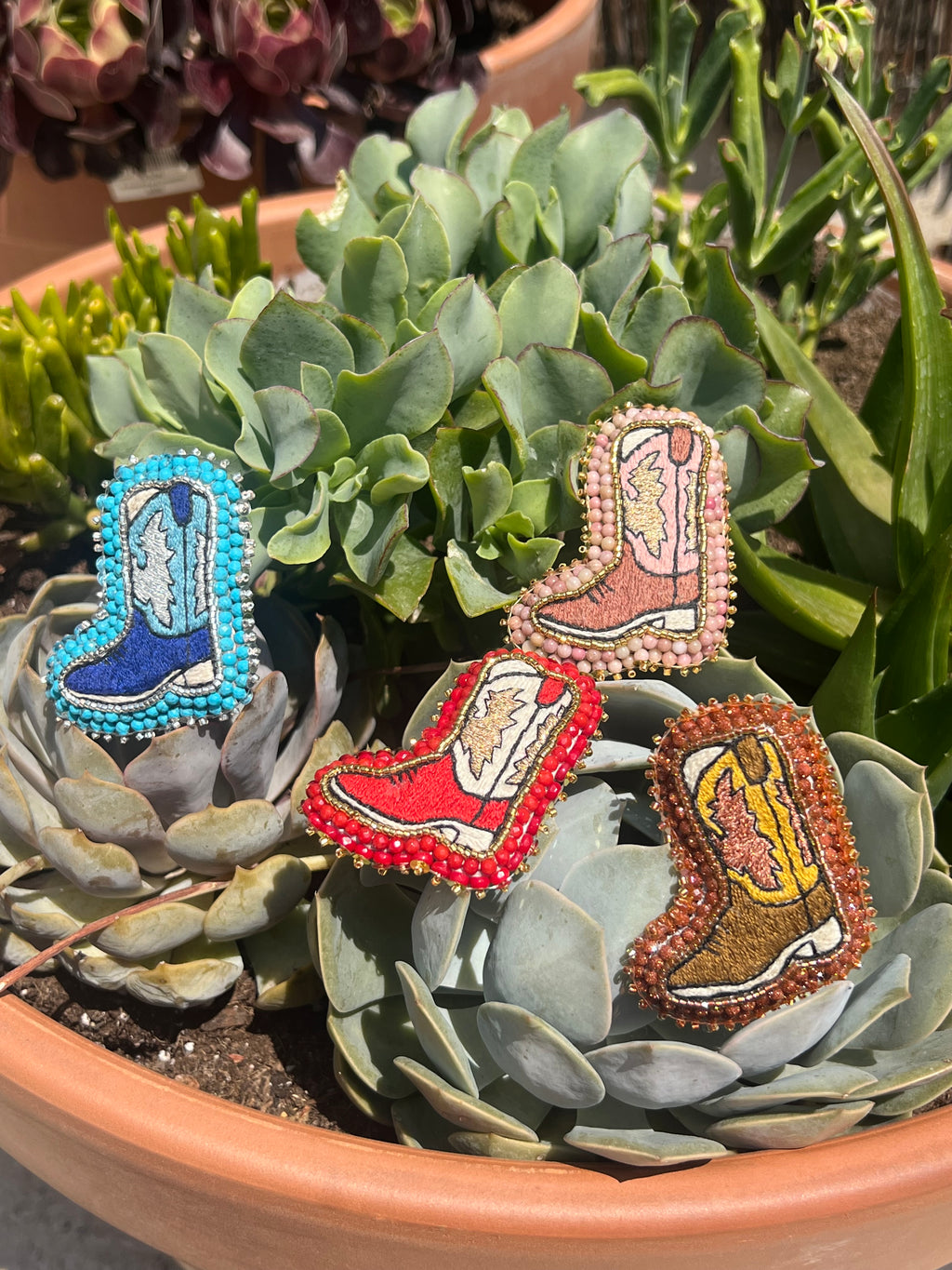 Broche « Tiag » marron