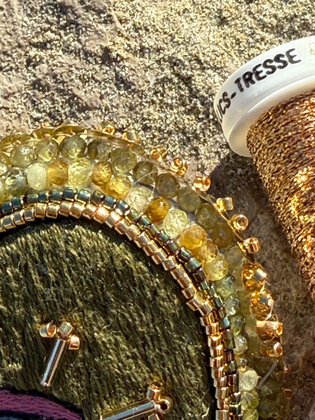 Broche « Nazar & Love » kaki