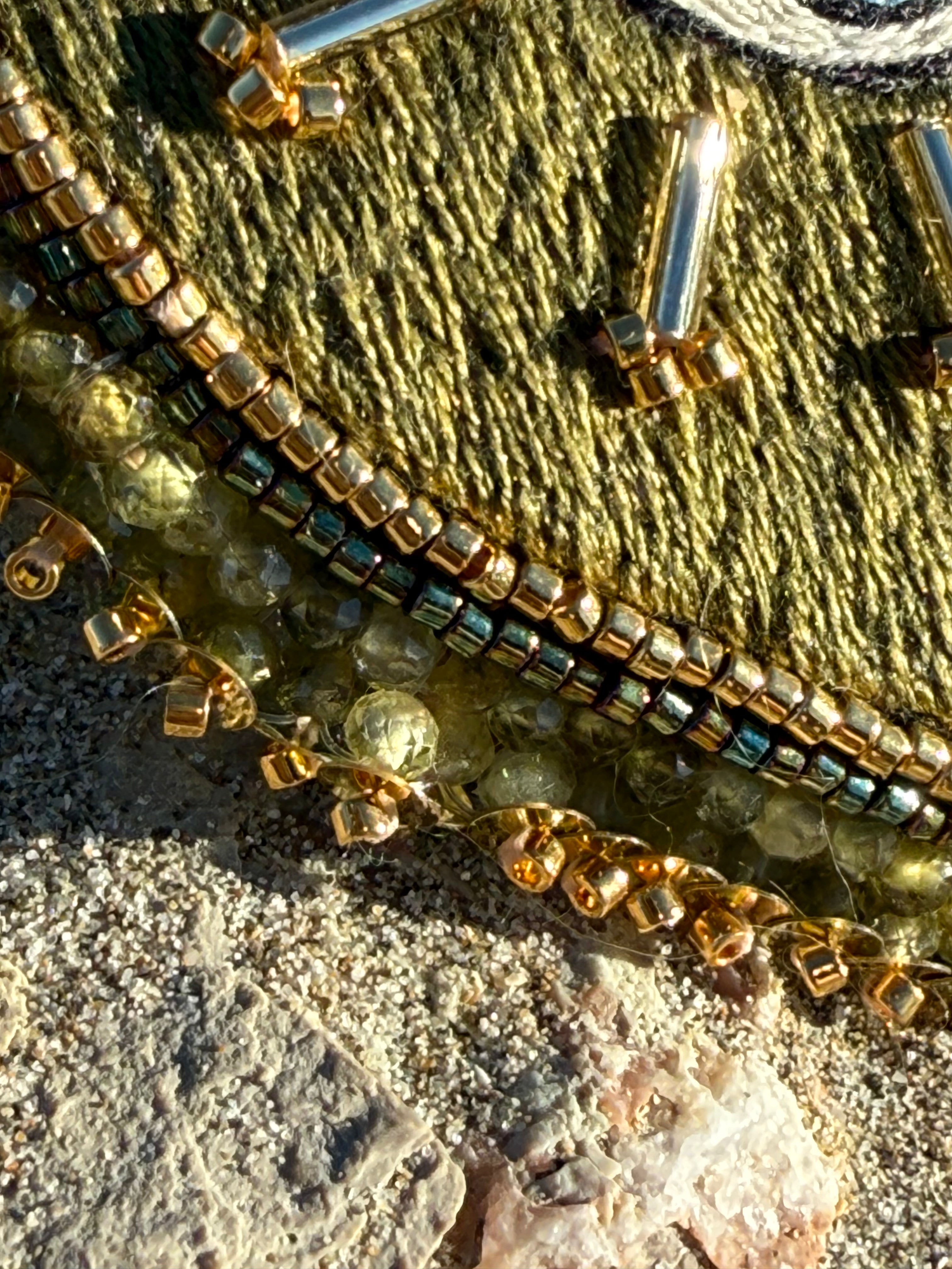 Broche « Nazar & Love » kaki