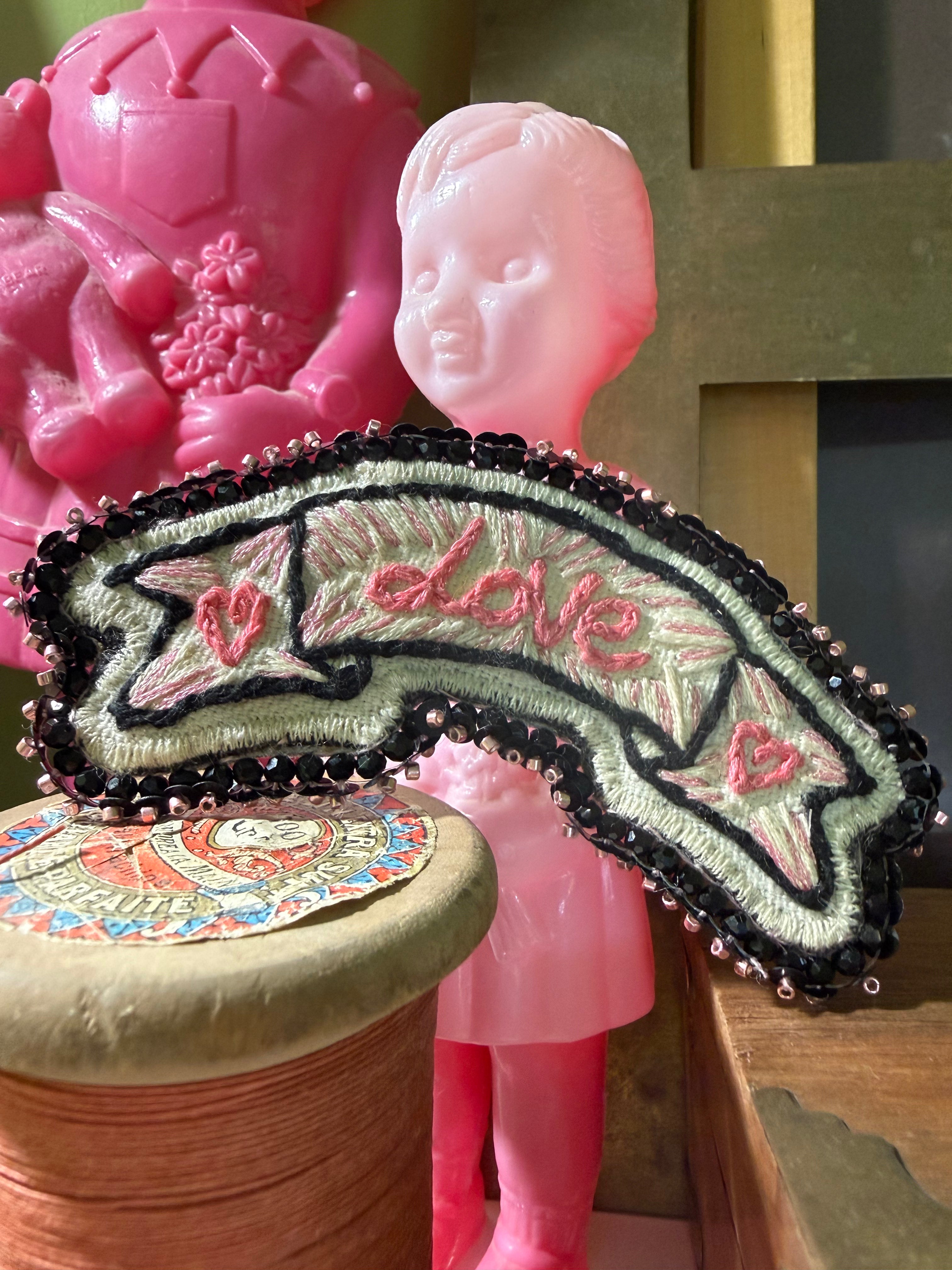 Broche « Pink Love »