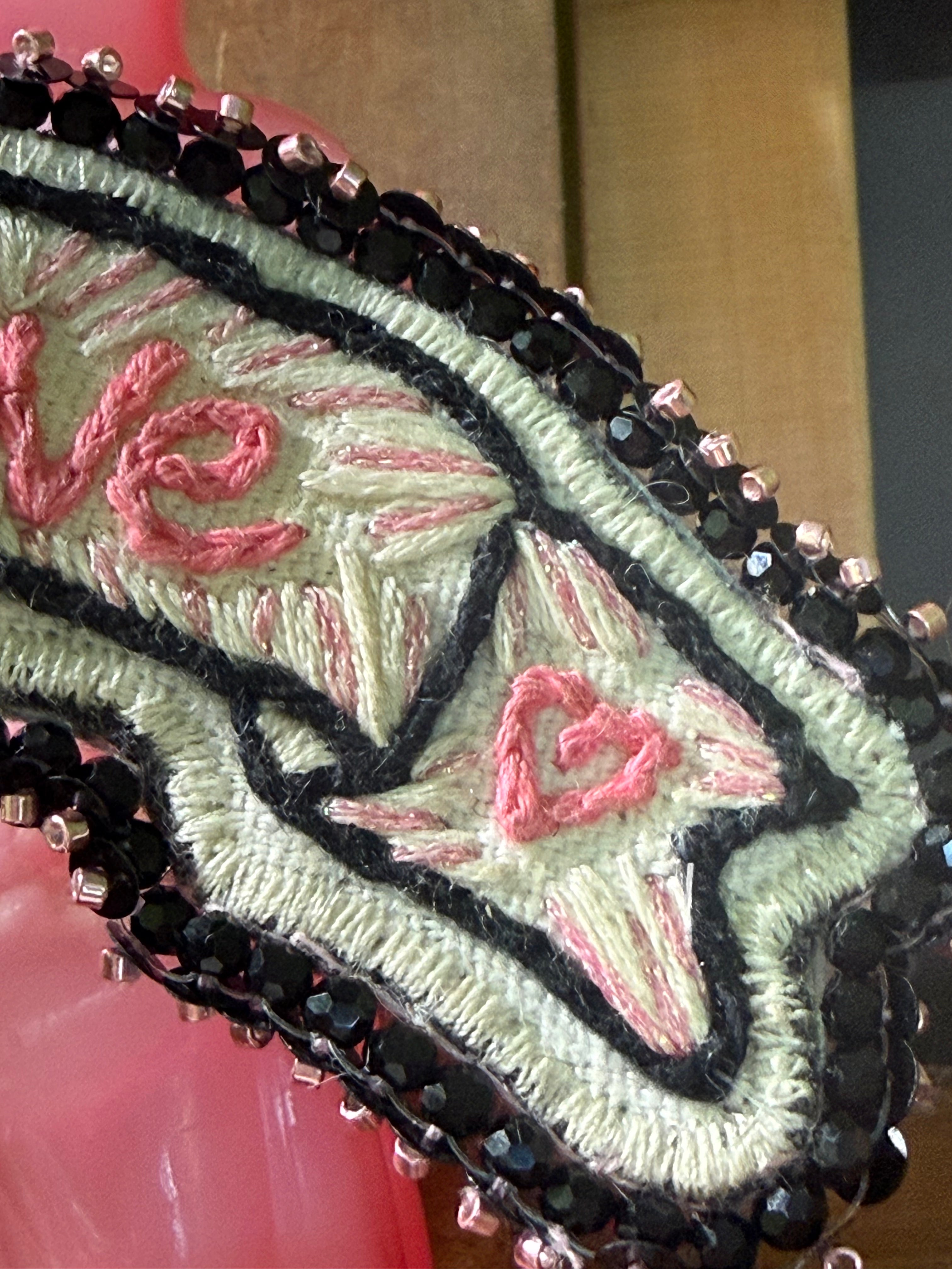 Broche « Pink Love »