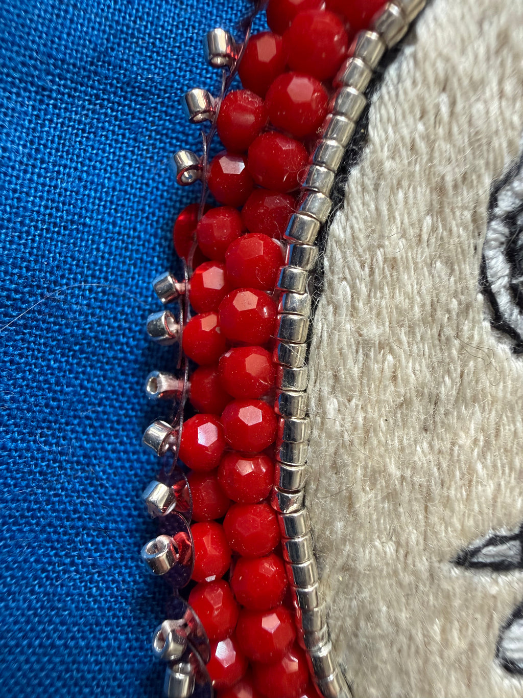 Broche Snoopy rouge