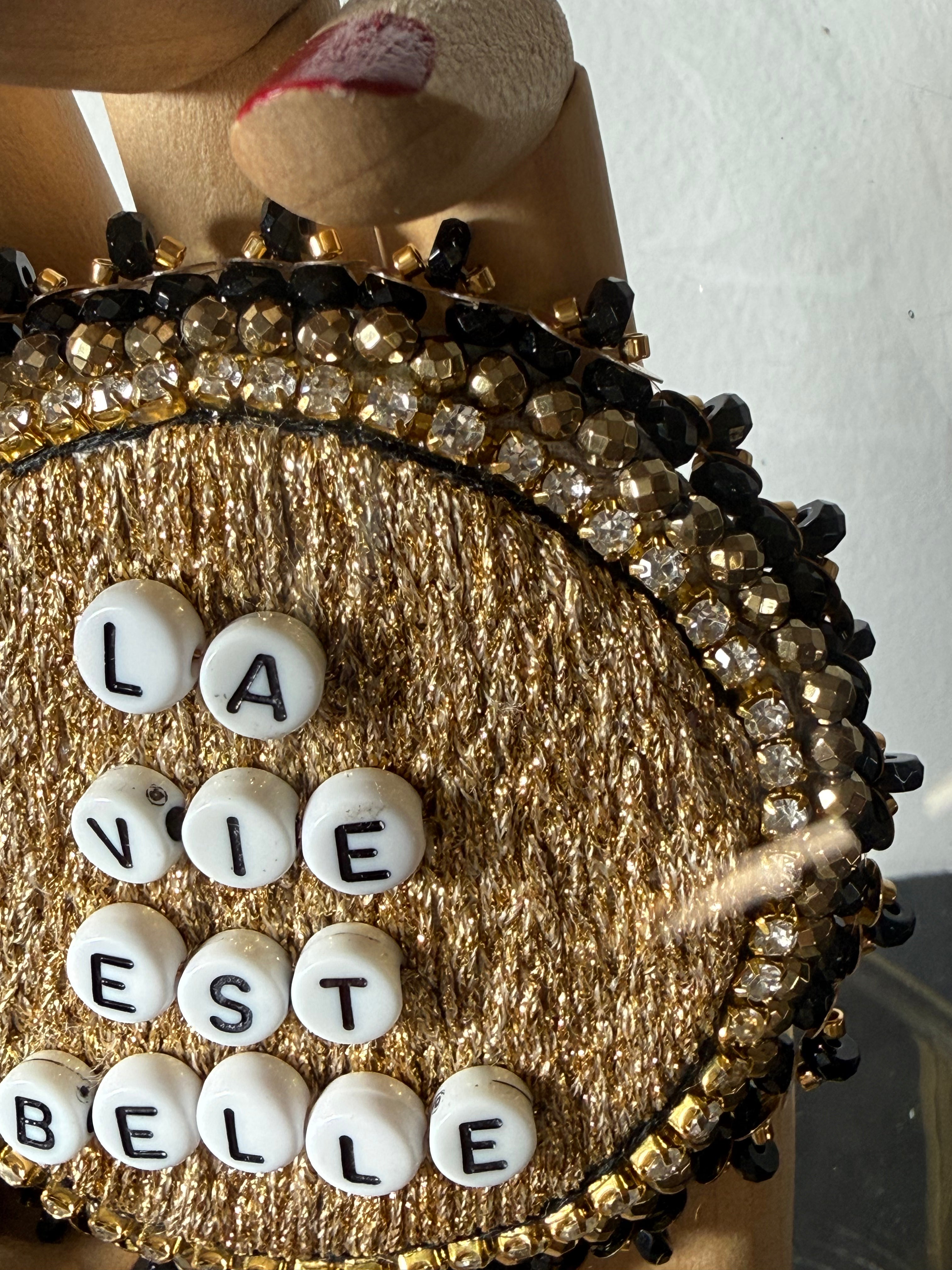 Broche « La Vie Est Belle »