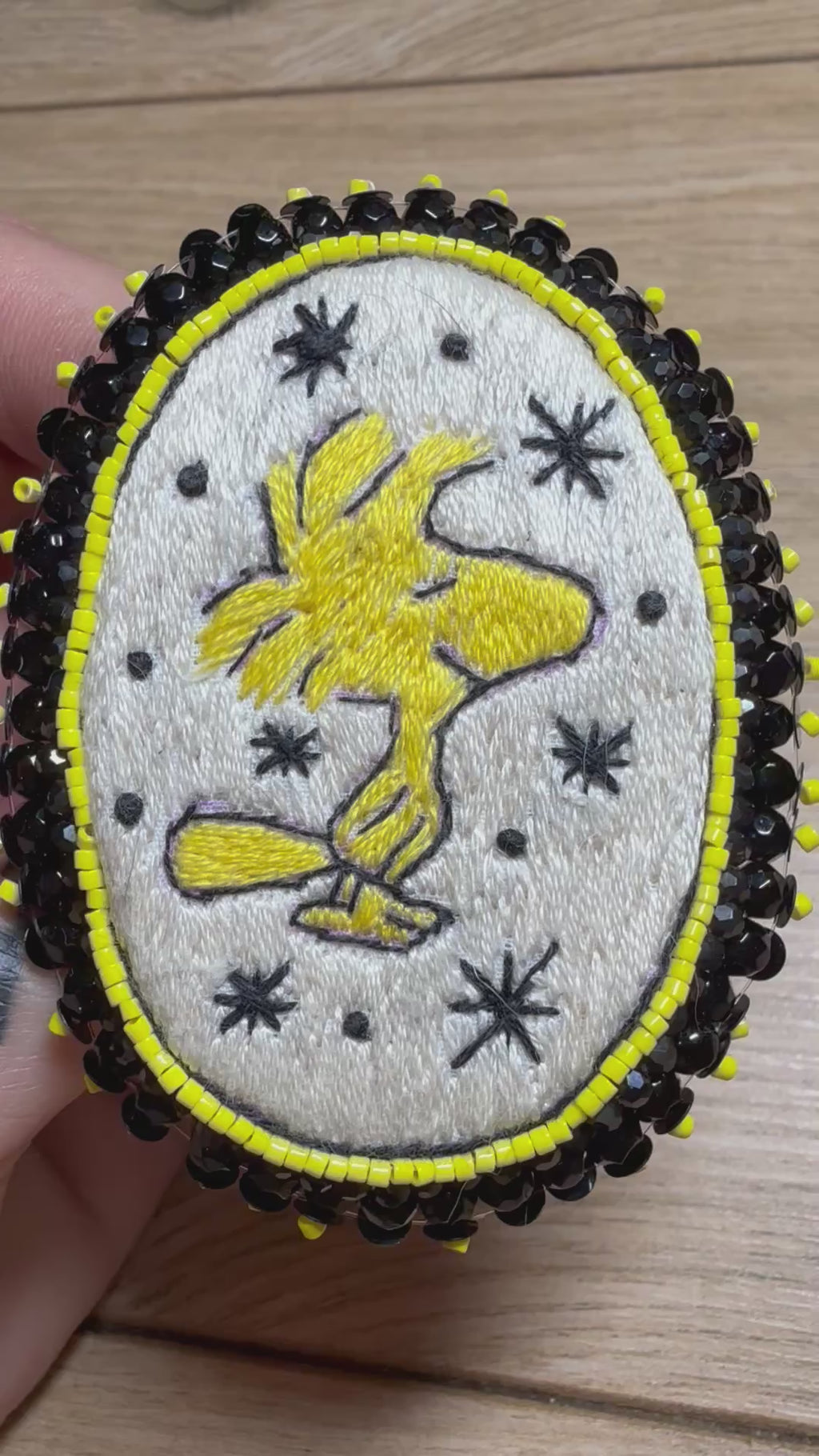 Broche « Woodstock Old School »