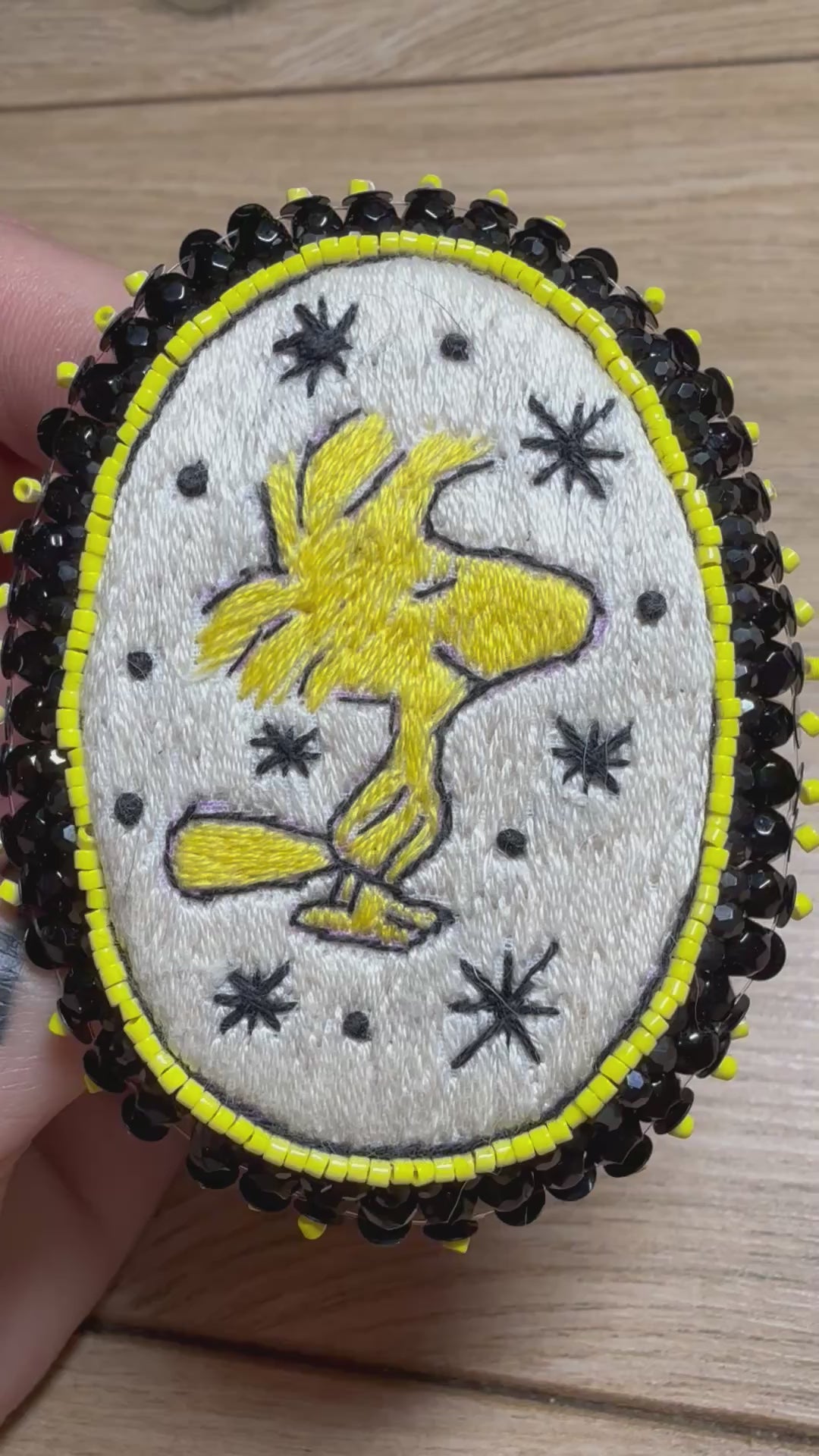 Broche « Woodstock Old School »