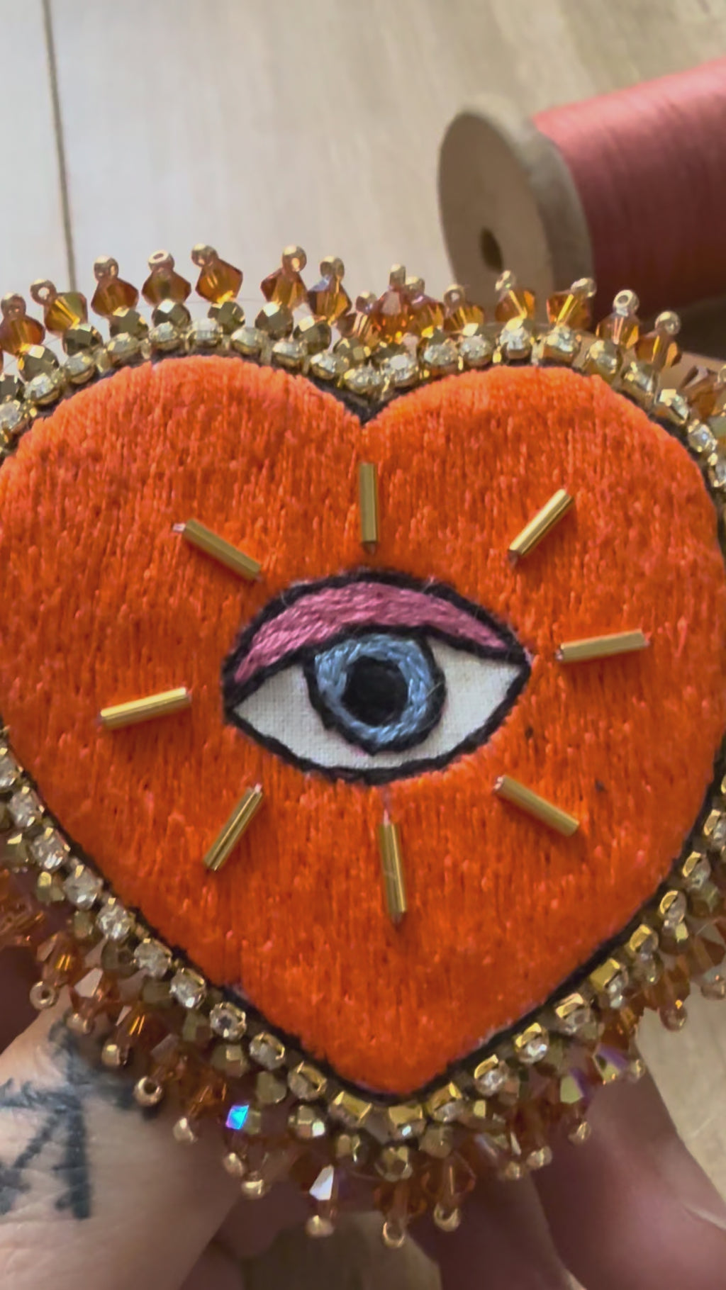 Broche « Nazar & Love » Pop chic